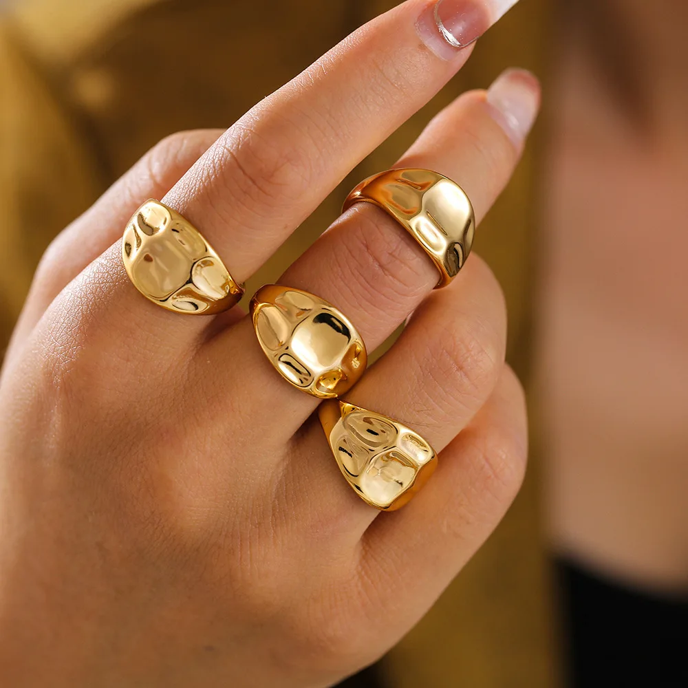 خواتم نحاسية أنيقة للنساء تصميم غير منتظم PVD 18K مطلية بالذهب خاتم فاخر ملمس ساحر مجوهرات هدية بالجملة - الصورة 4