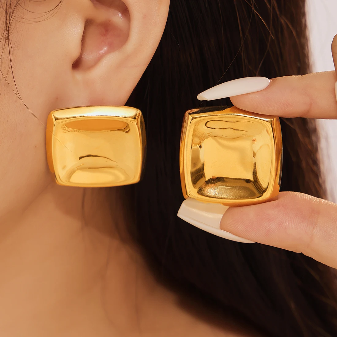 أقراط فريدة مربعة لامعة للنساء ، فولاذ مقاوم للصدأ ، مسمار أذن بسيط ، هدية مجوهرات مطلية بالذهب مقاومة للماء ، بيع بالجملة