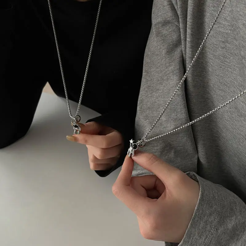 رائد فضاء القلب المغناطيسي قلادة قلادة رائد الفضاء ستار الإبداعية زوجين القلائد للنساء الرجال الصداقة عشاق المجوهرات هدية - الصورة 3